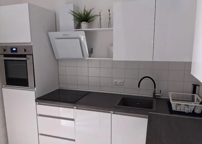 Wohnen Am Main - Gemuetlicher Altbau, Zentral Апартаменты *