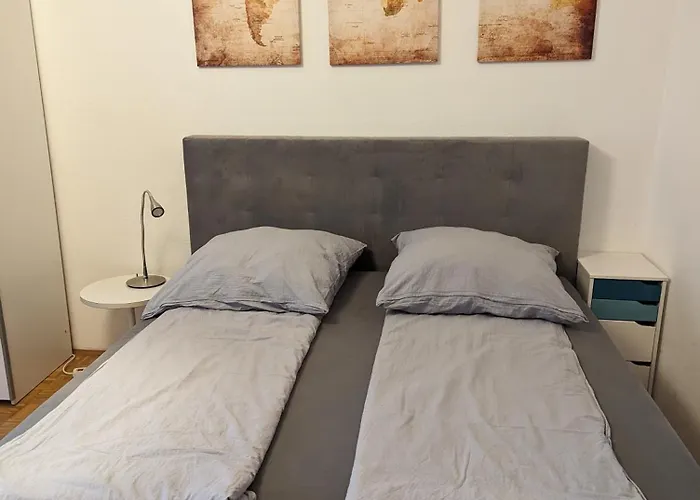 Апартаменты Wohnen Am Main - Gemuetlicher Altbau, Zentral